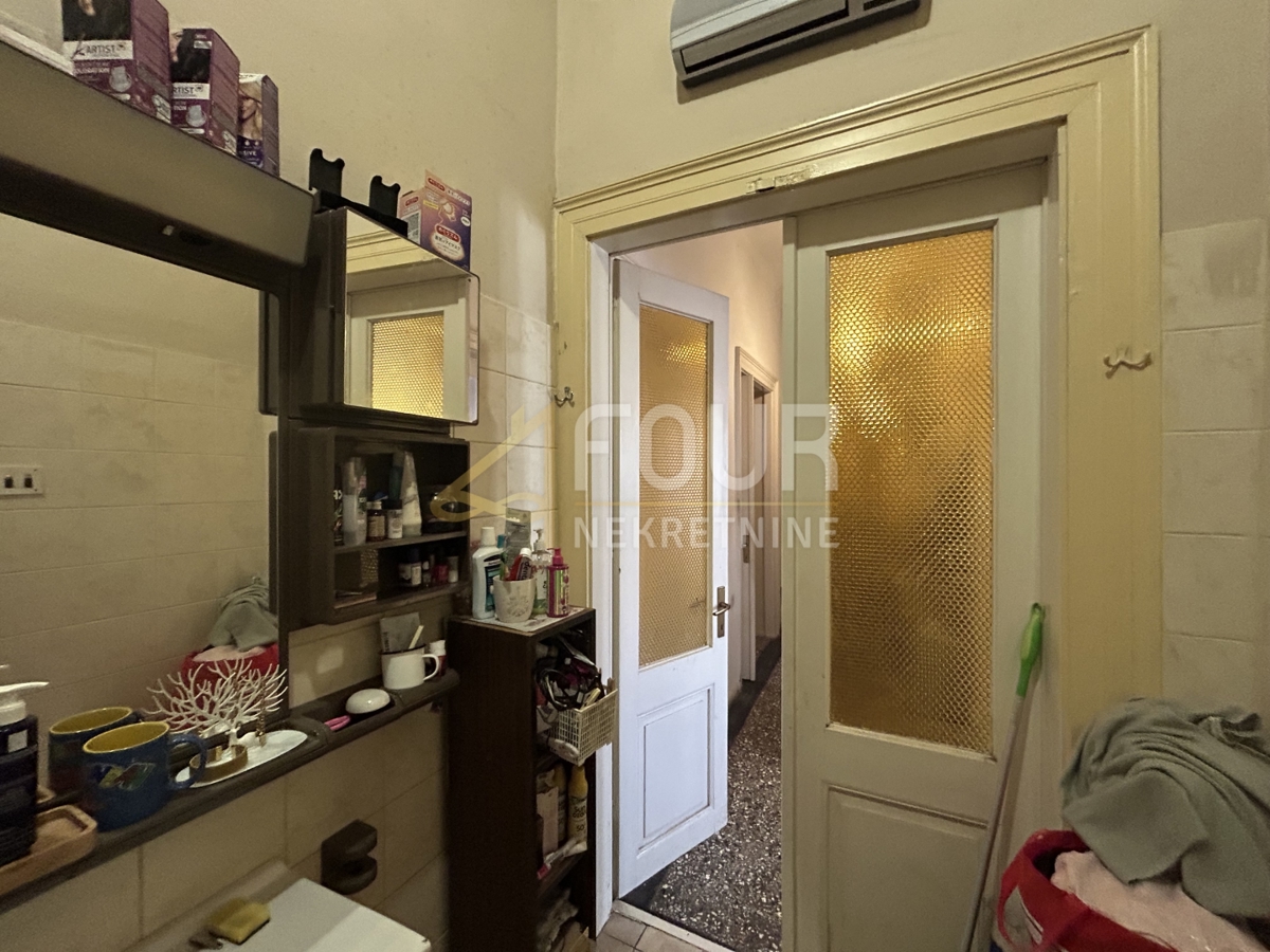 Stanovanje Centar, Pula, 114,50m2