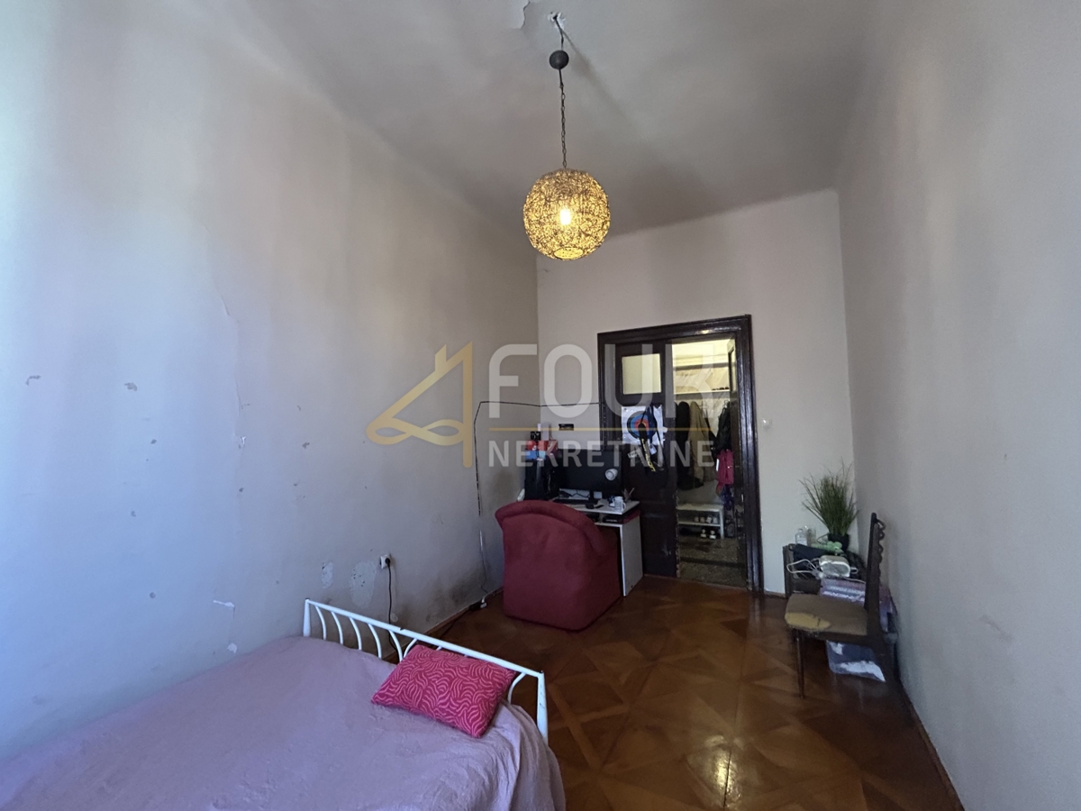 Stanovanje Centar, Pula, 114,50m2