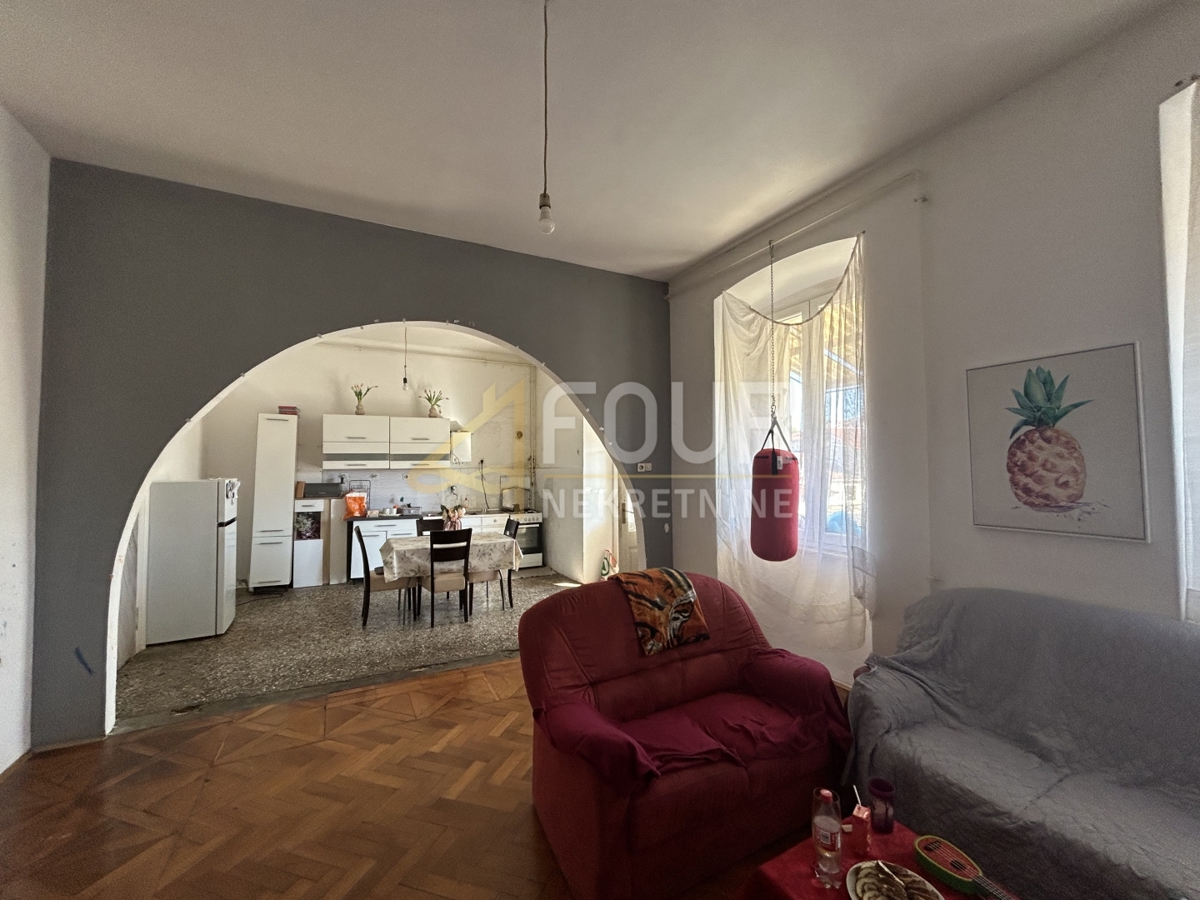 Stanovanje Centar, Pula, 114,50m2