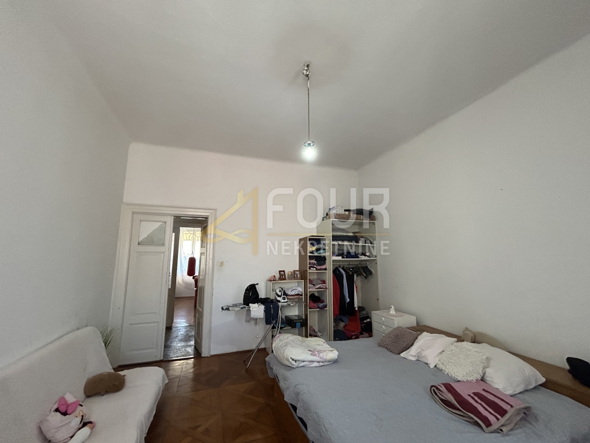 Stanovanje Centar, Pula, 114,50m2