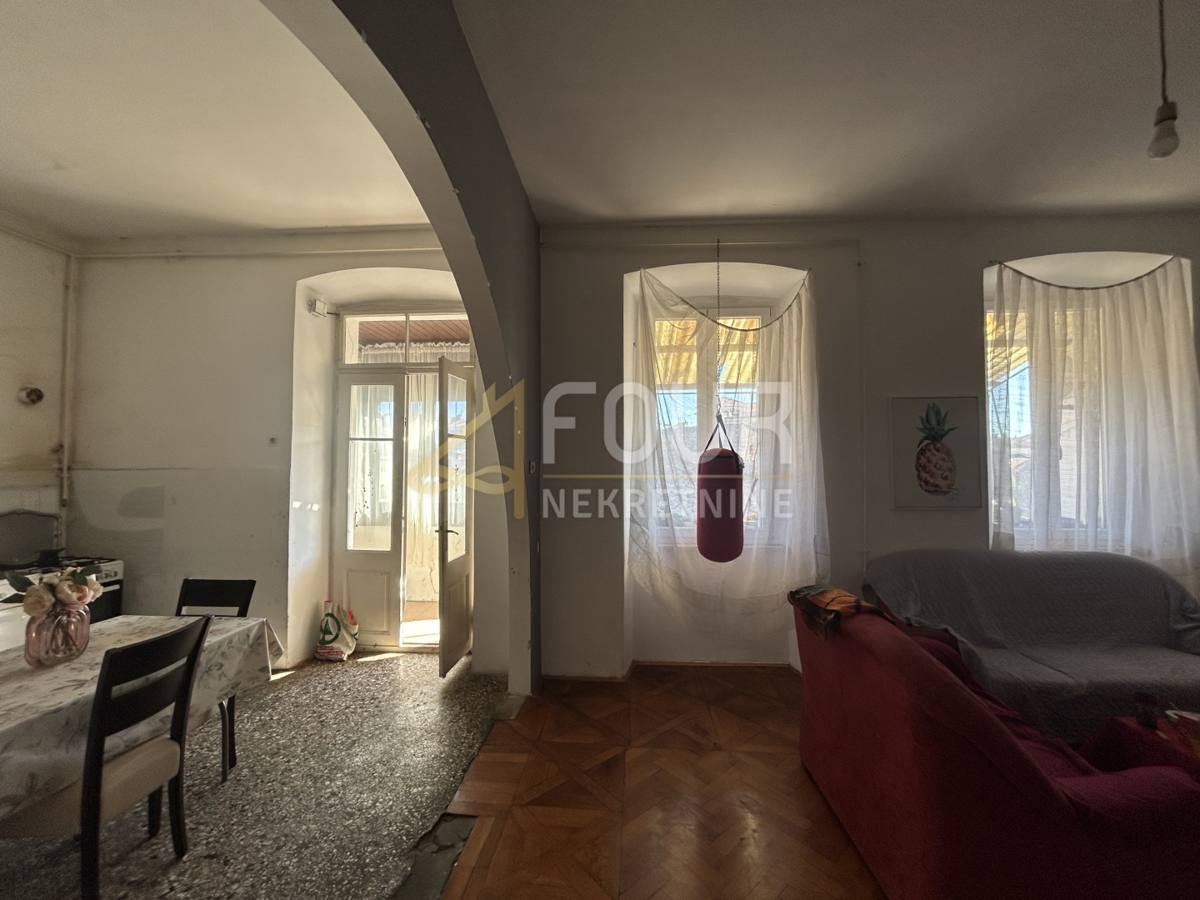 Stanovanje Centar, Pula, 114,50m2