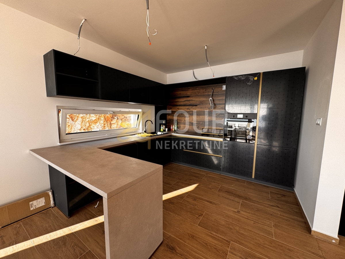 Hiša Ičići, Opatija - Okolica, 267,73m2