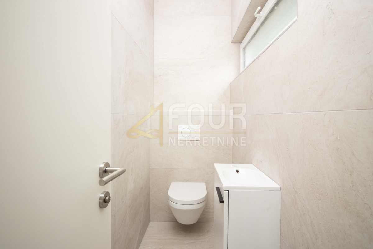 Hiša Ičići, Opatija - Okolica, 267,73m2