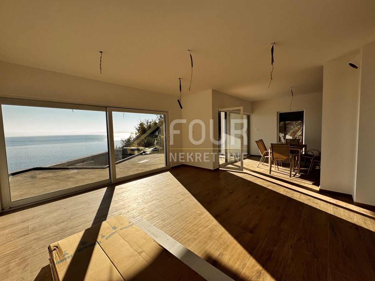 Hiša Ičići, Opatija - Okolica, 267,73m2