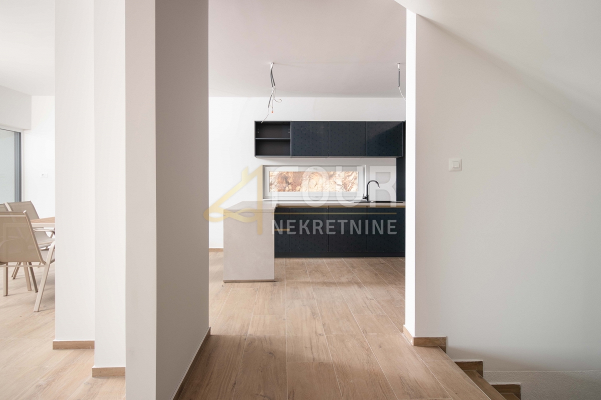 Hiša Ičići, Opatija - Okolica, 267,73m2