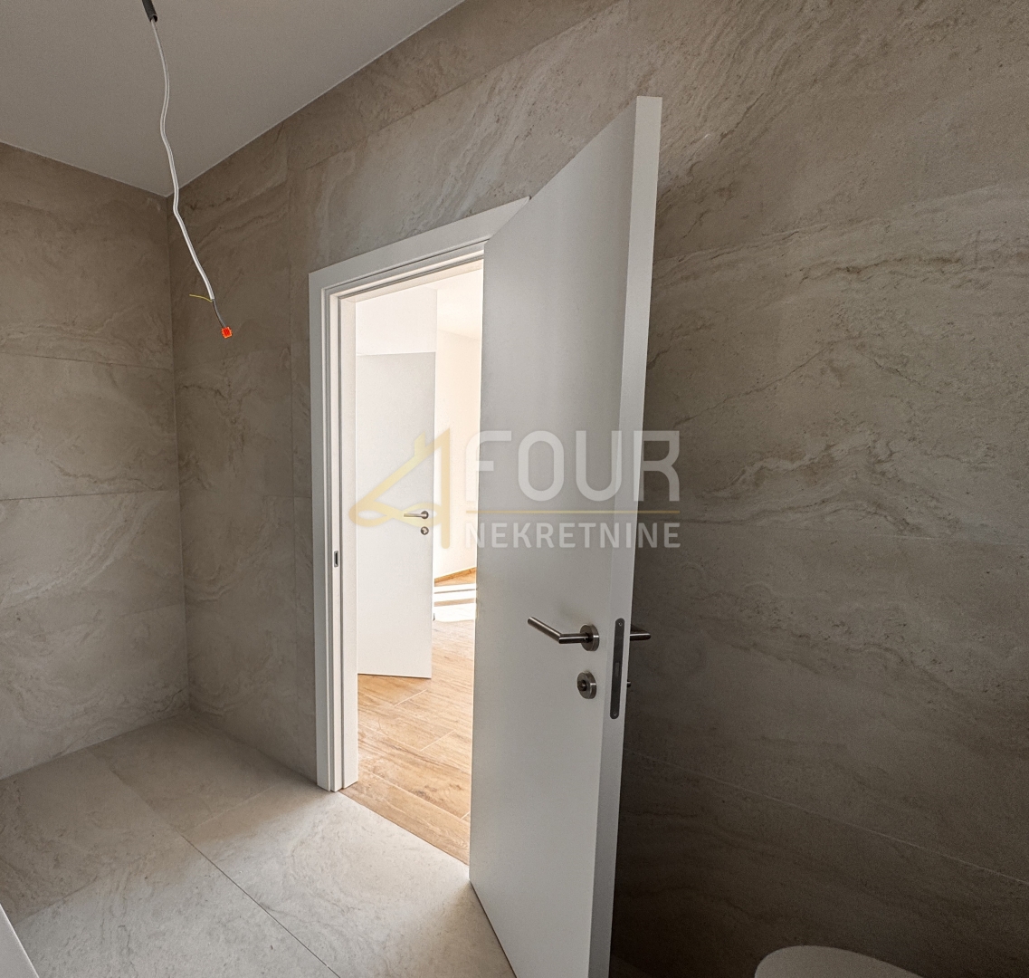 Hiša Ičići, Opatija - Okolica, 267,73m2