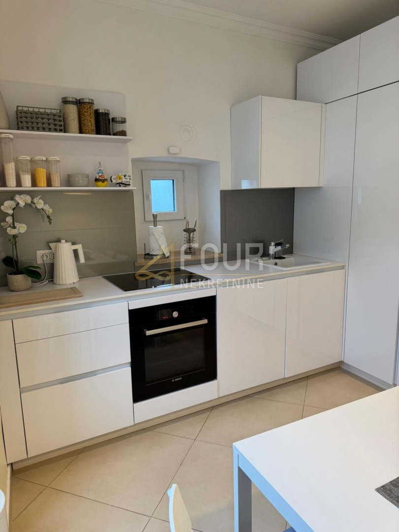 Stanovanje Centar, Rijeka, 77,64m2