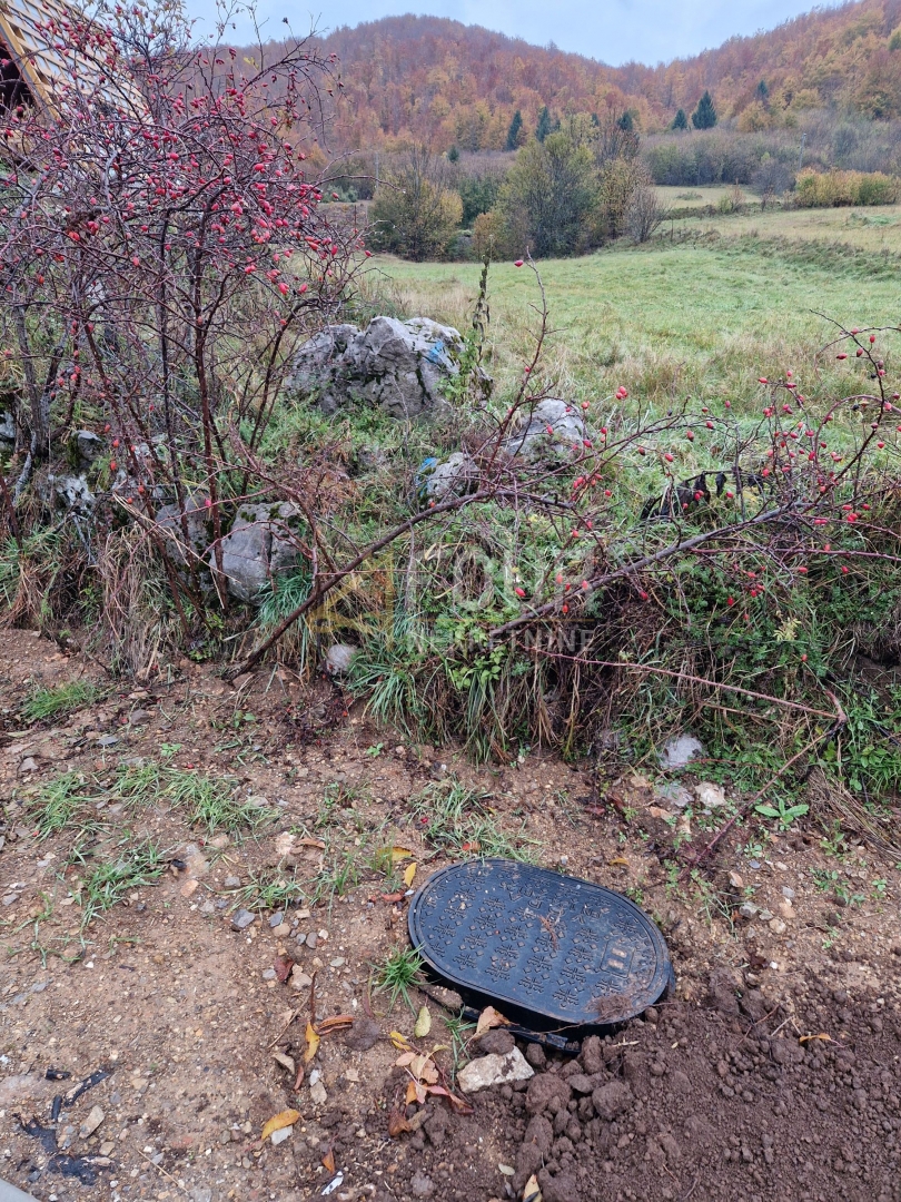 Gorski kraj, zemljišče za gradnjo, 612m2.