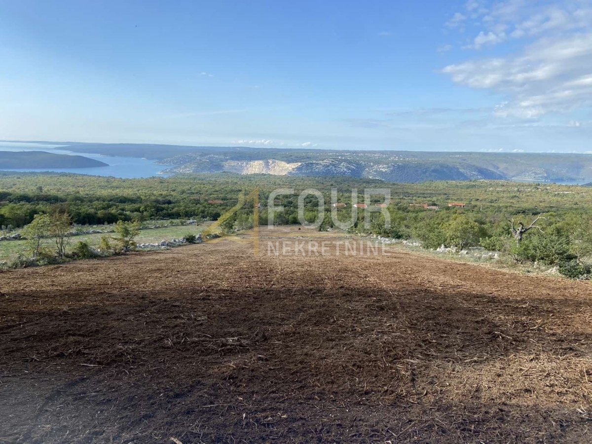 Zemljišče Labin, 720m2