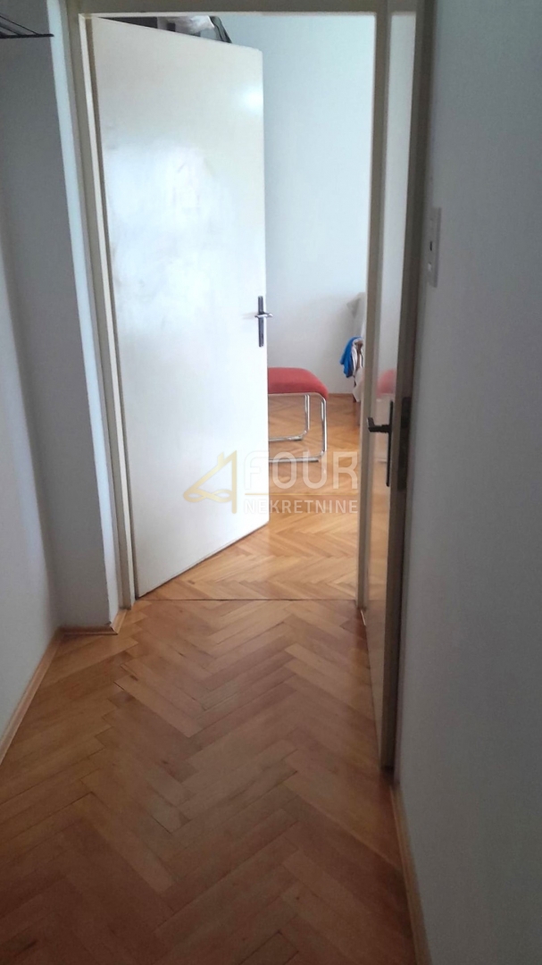 Zagreb, Peščenica - Žitnjak, 2 spalnici, balkon