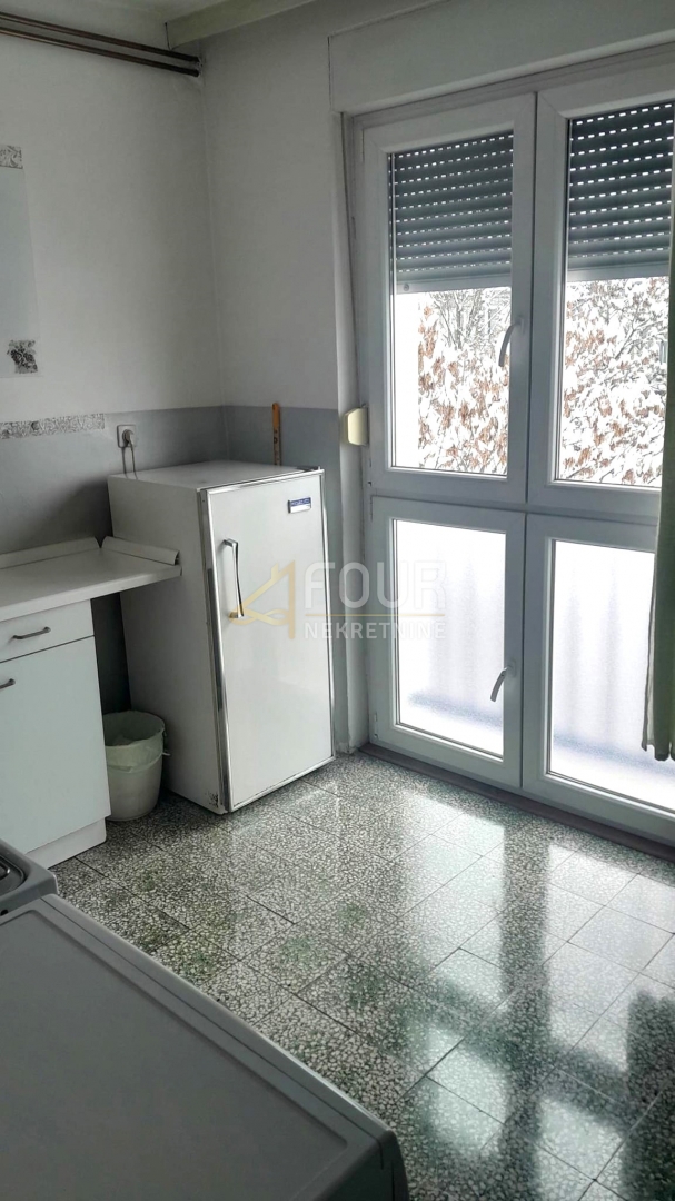 Zagreb, Peščenica - Žitnjak, 2 spalnici, balkon