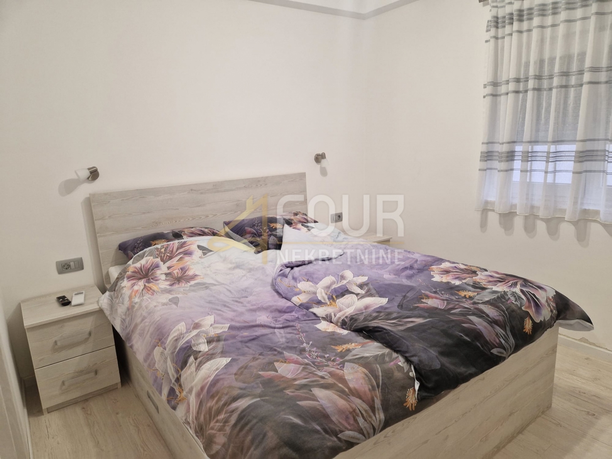 Stanovanje Banjol, Rab, 92,19m2