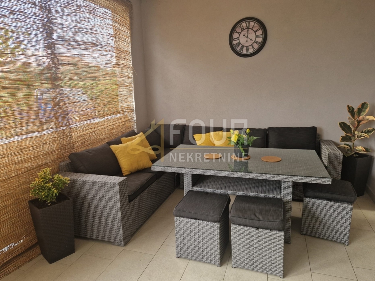 Stanovanje Banjol, Rab, 92,19m2