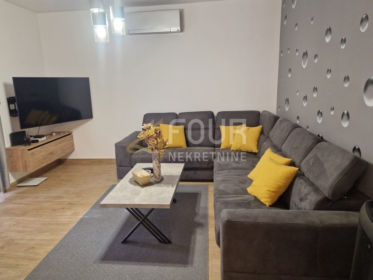 Stanovanje Banjol, Rab, 92,19m2