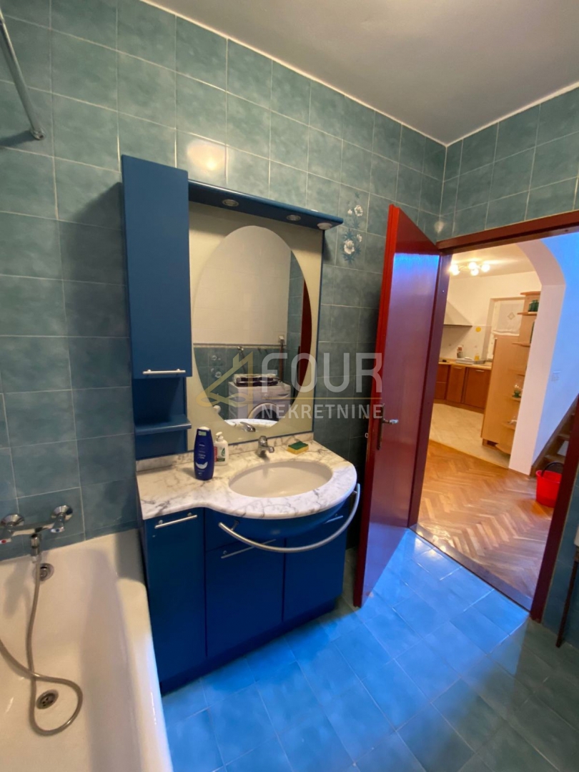 Istra, Poreč, Sveti Lovreč, hiša s bazenom