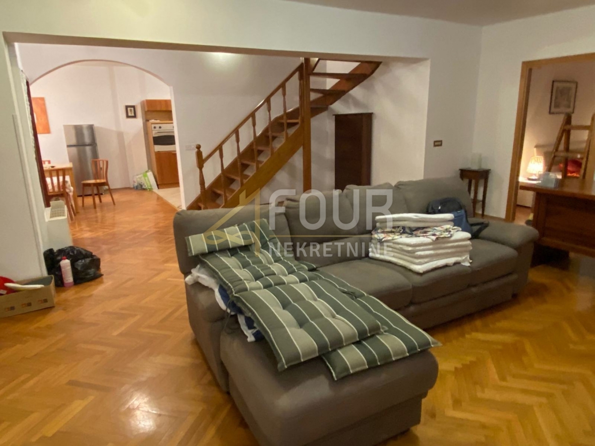 Istra, Poreč, Sveti Lovreč, hiša s bazenom