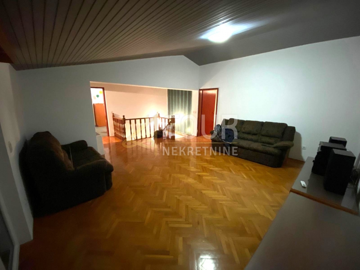 Istra, Poreč, Sveti Lovreč, hiša s bazenom