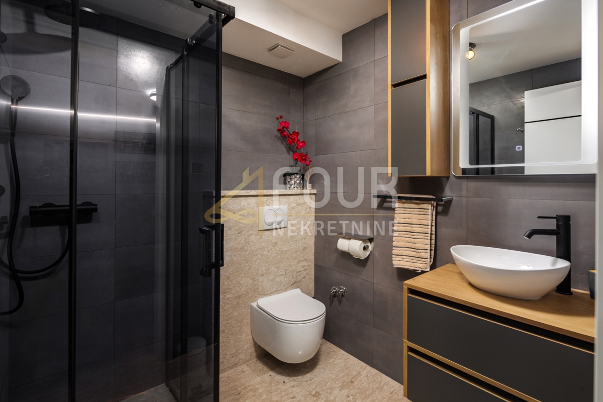 Stanovanje Volosko, Opatija, 294,64m2