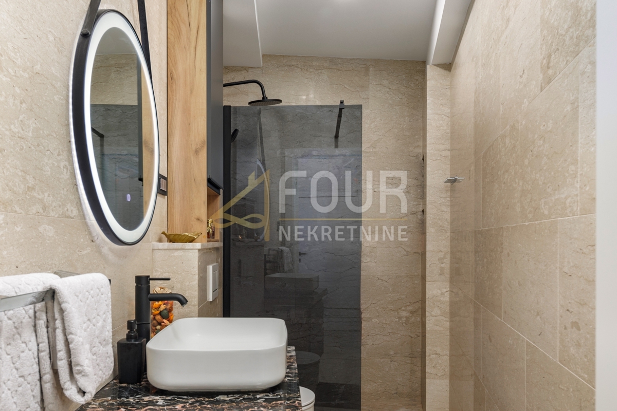 Stanovanje Volosko, Opatija, 294,64m2