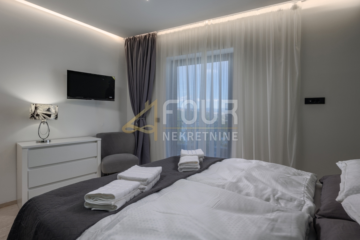 Stanovanje Volosko, Opatija, 294,64m2