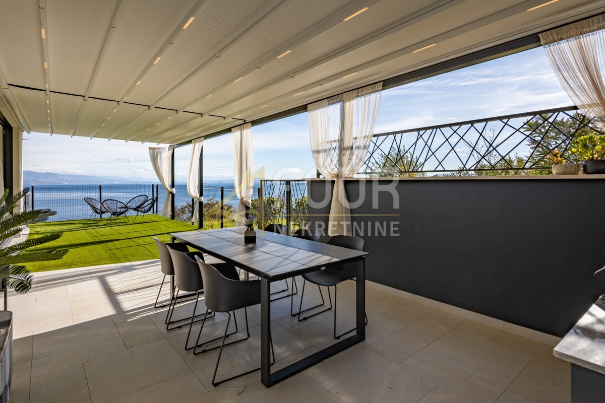 Stanovanje Volosko, Opatija, 294,64m2