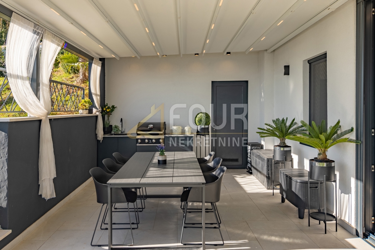 Stanovanje Volosko, Opatija, 294,64m2