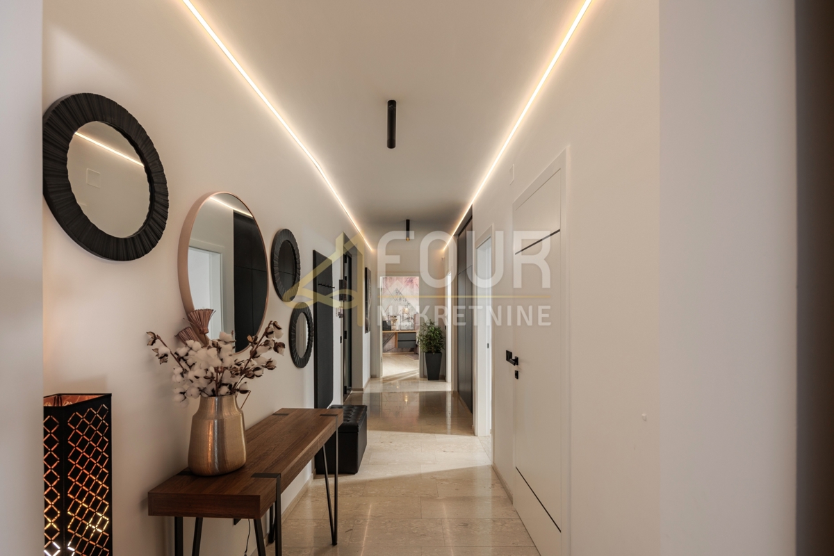 Stanovanje Volosko, Opatija, 294,64m2