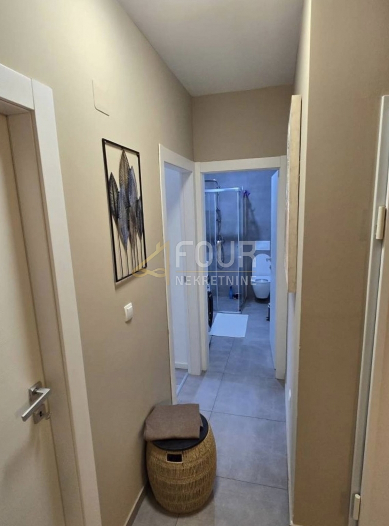 Češnjevci, 2s+d, dvorišče 33m2 in parkirno mesto