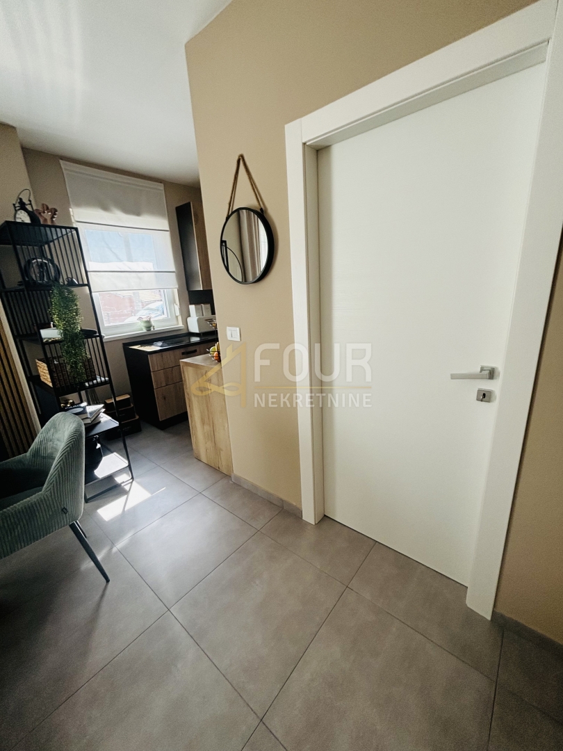 Češnjevci, 2s+d, dvorišče 33m2 in parkirno mesto