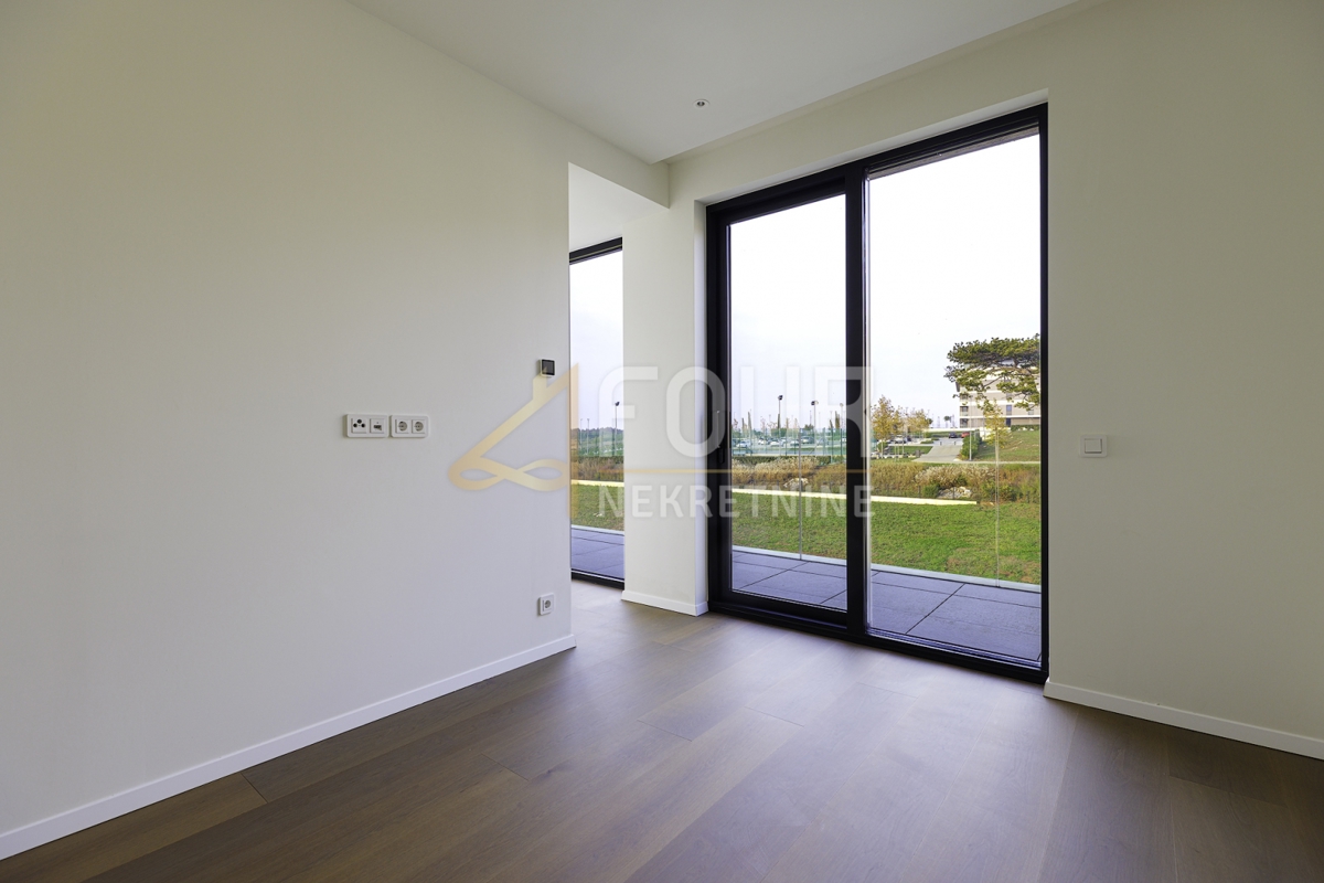 Istra, Umag - okolica, apartma - luksuzni letovišče, 1. vrsta do morja