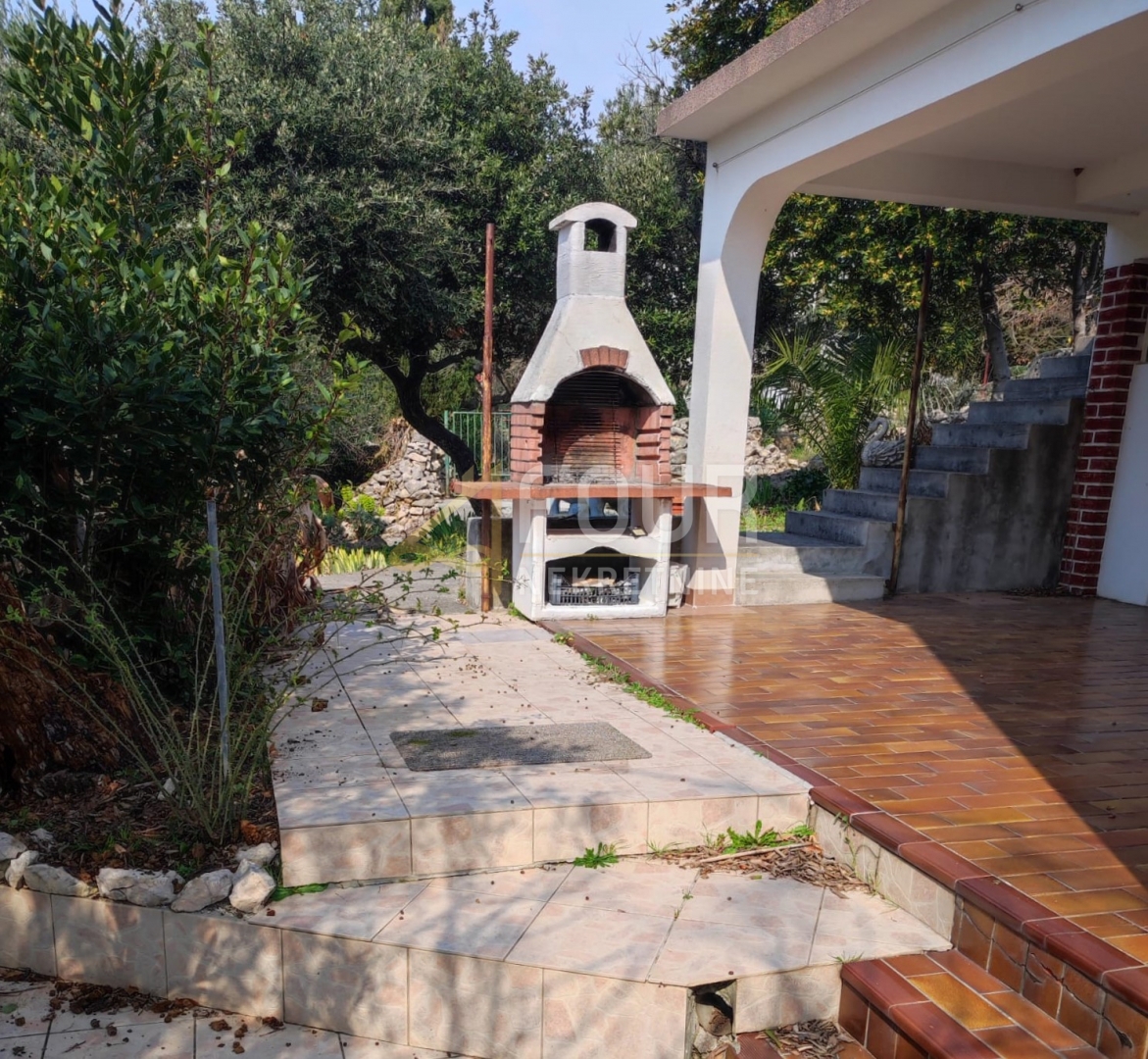 Otok Rab, hiša v vrsti, 136m2