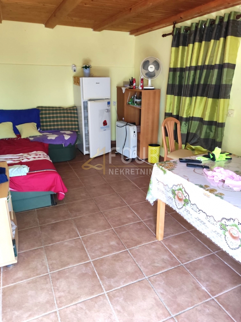 Otok Rab, hiša v vrsti, 136m2