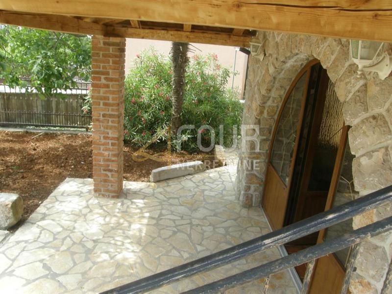 Hiša Malinska, Malinska-Dubašnica, 150m2