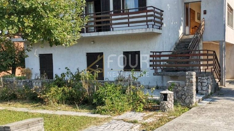 Hiša Podhum, Jelenje, 200m2