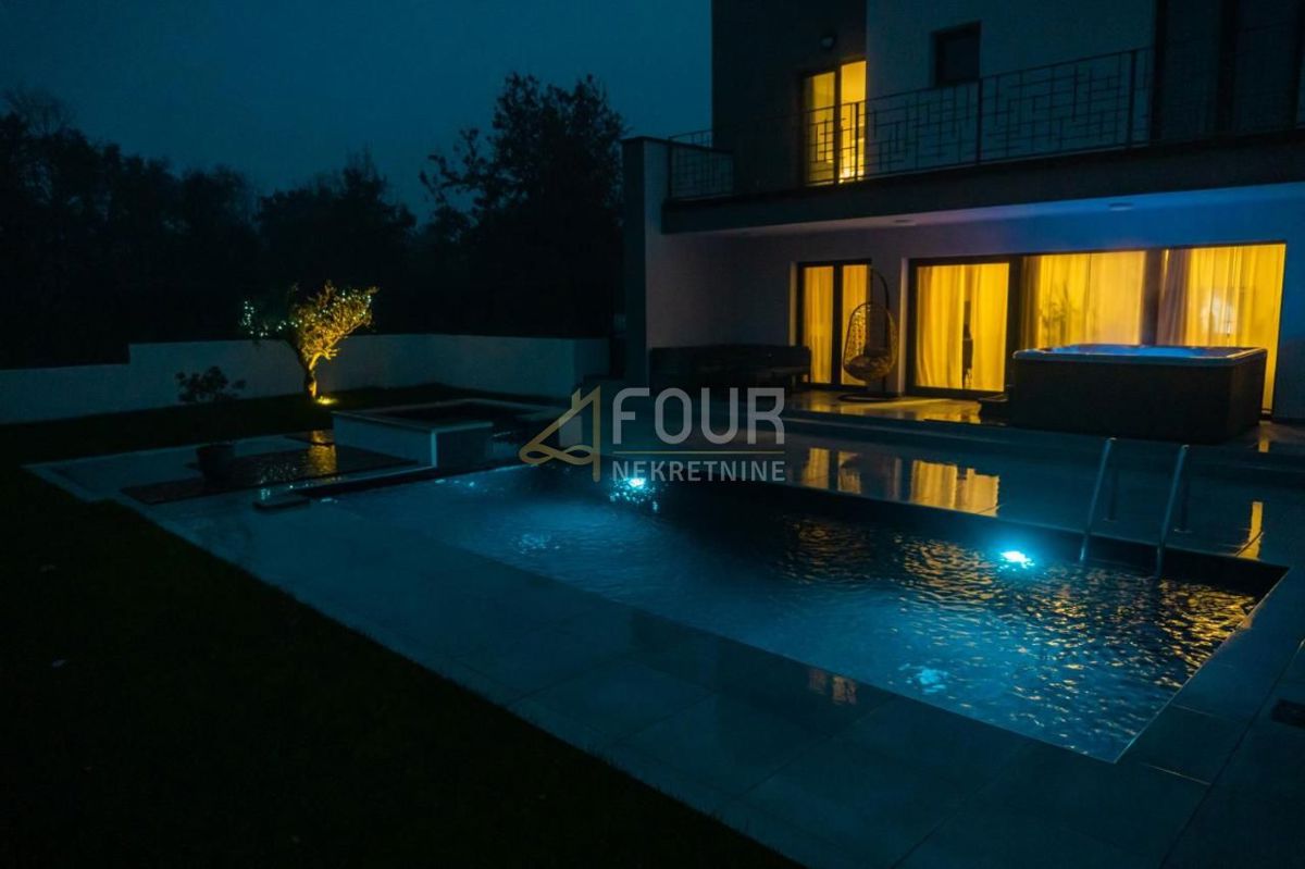 Hiša Poreč, 160m2
