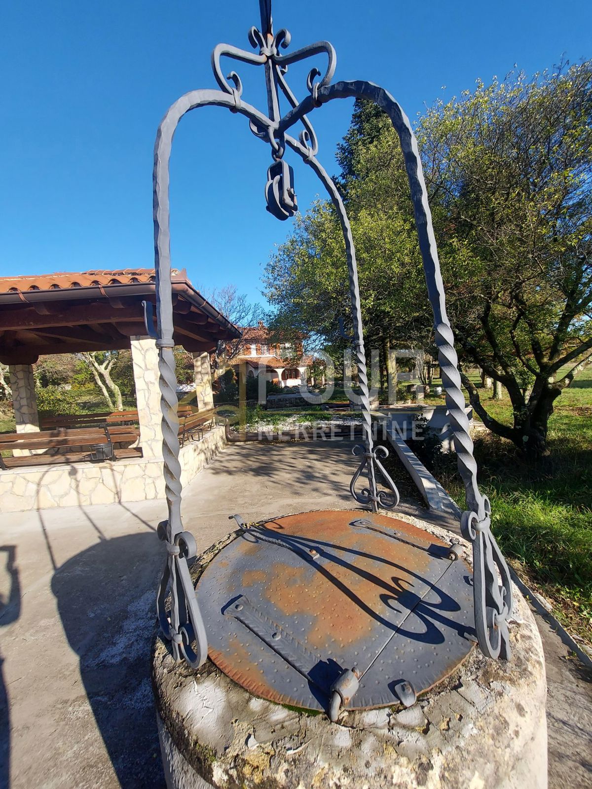 Hiša Labin, 300m2