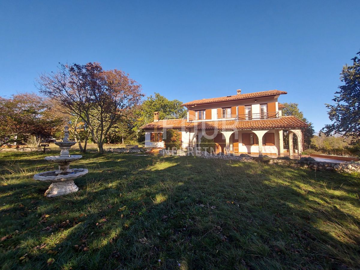 Hiša Labin, 300m2