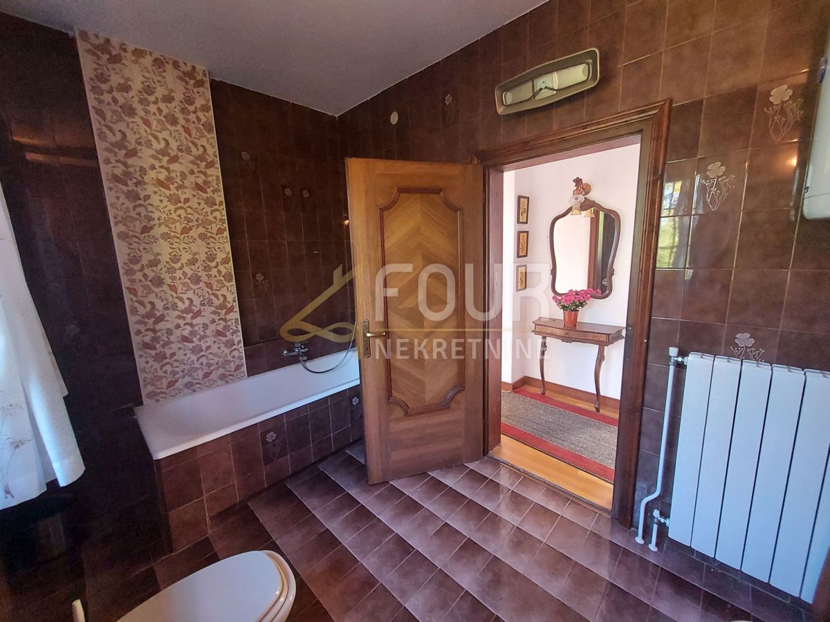 Hiša Labin, 300m2