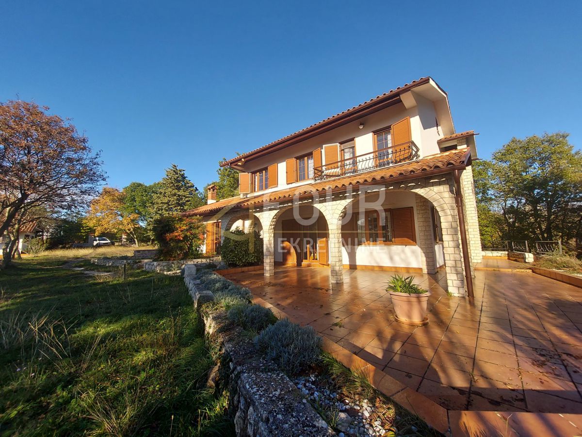 Hiša Labin, 300m2