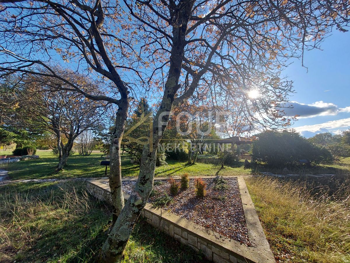 Hiša Labin, 300m2