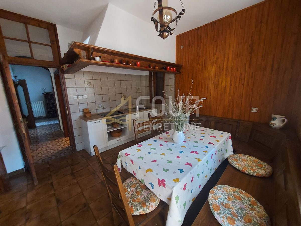 Hiša Labin, 300m2