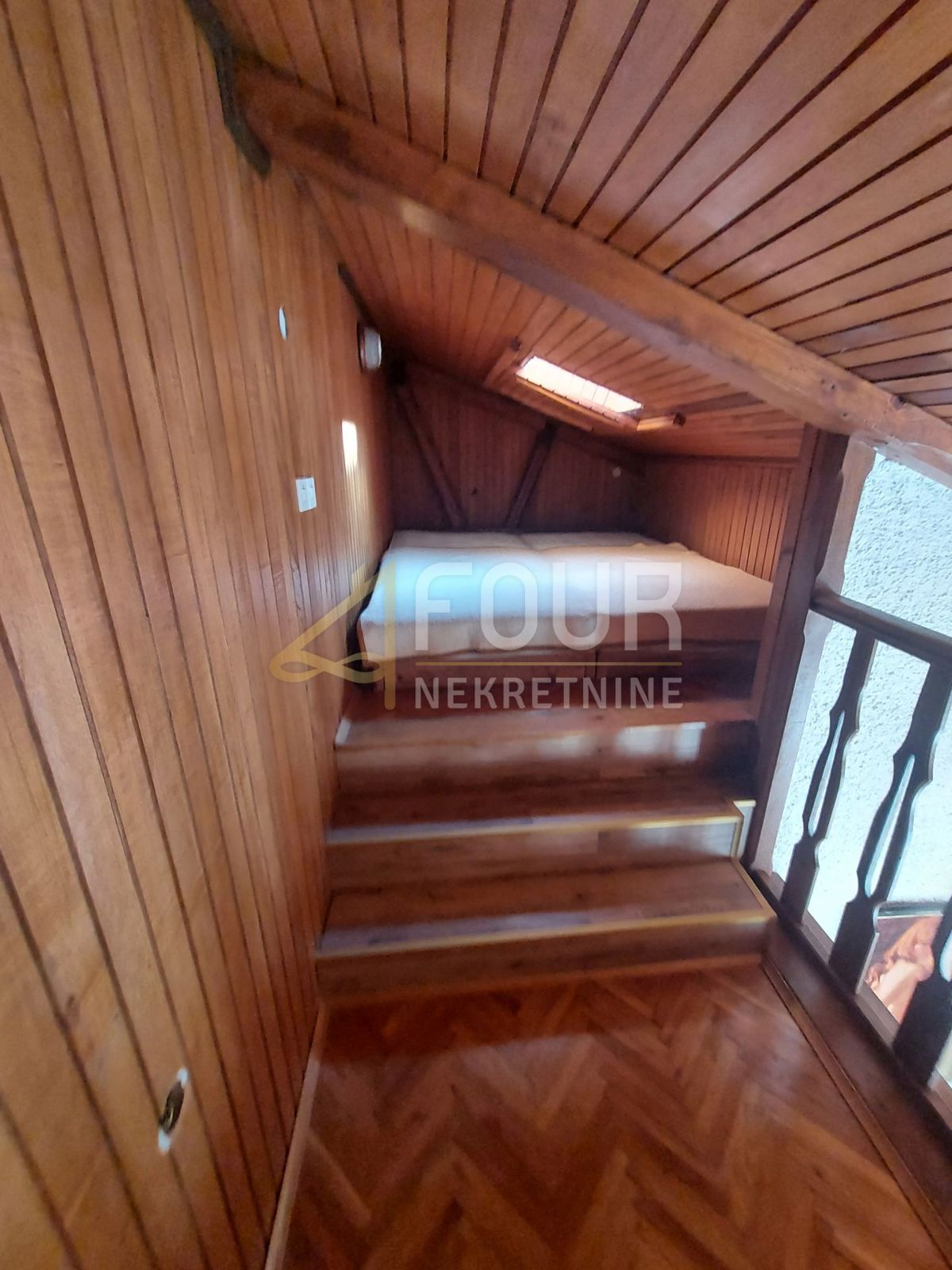Hiša Labin, 300m2