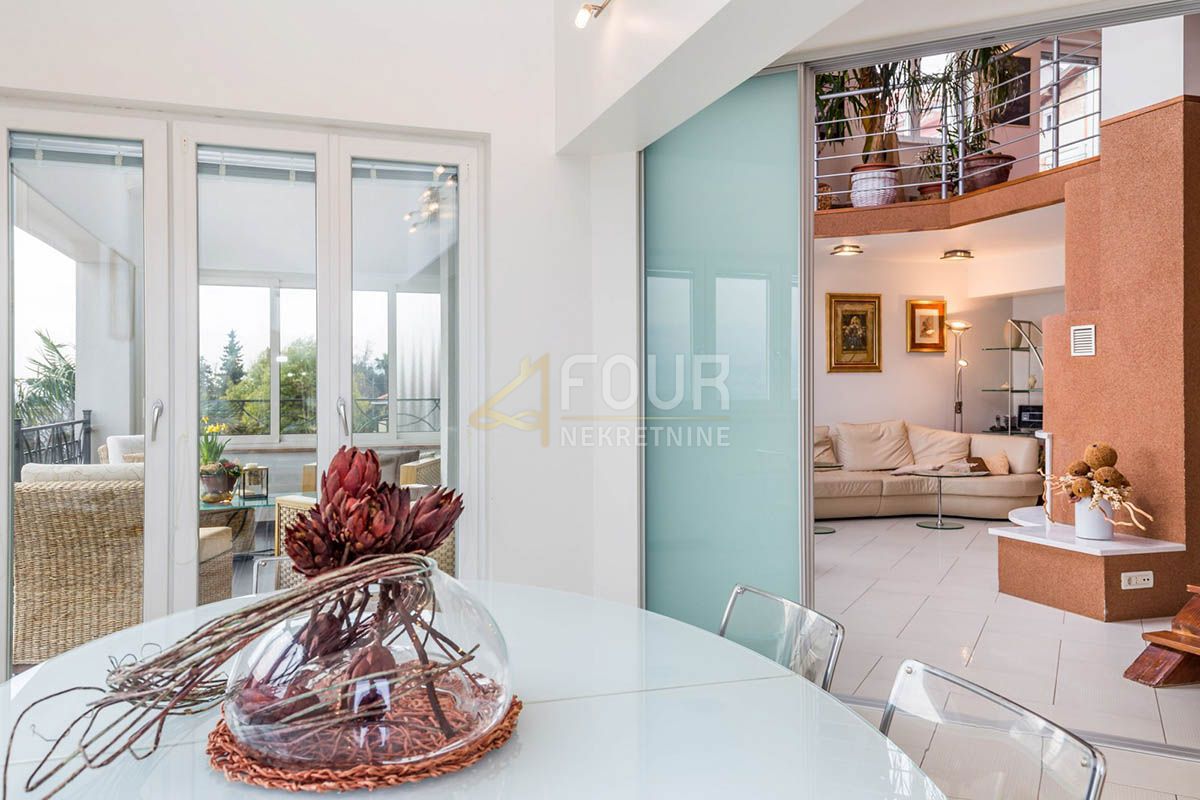 Stanovanje Opatija - Centar, Opatija, 202m2