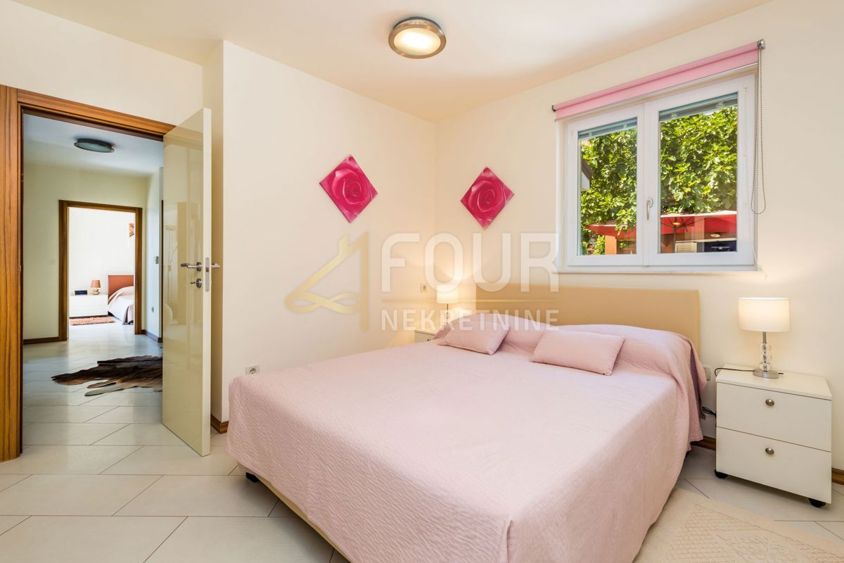 Stanovanje Opatija - Centar, Opatija, 202m2