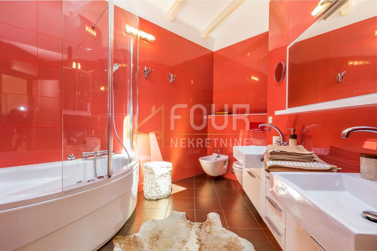 Stanovanje Opatija - Centar, Opatija, 202m2