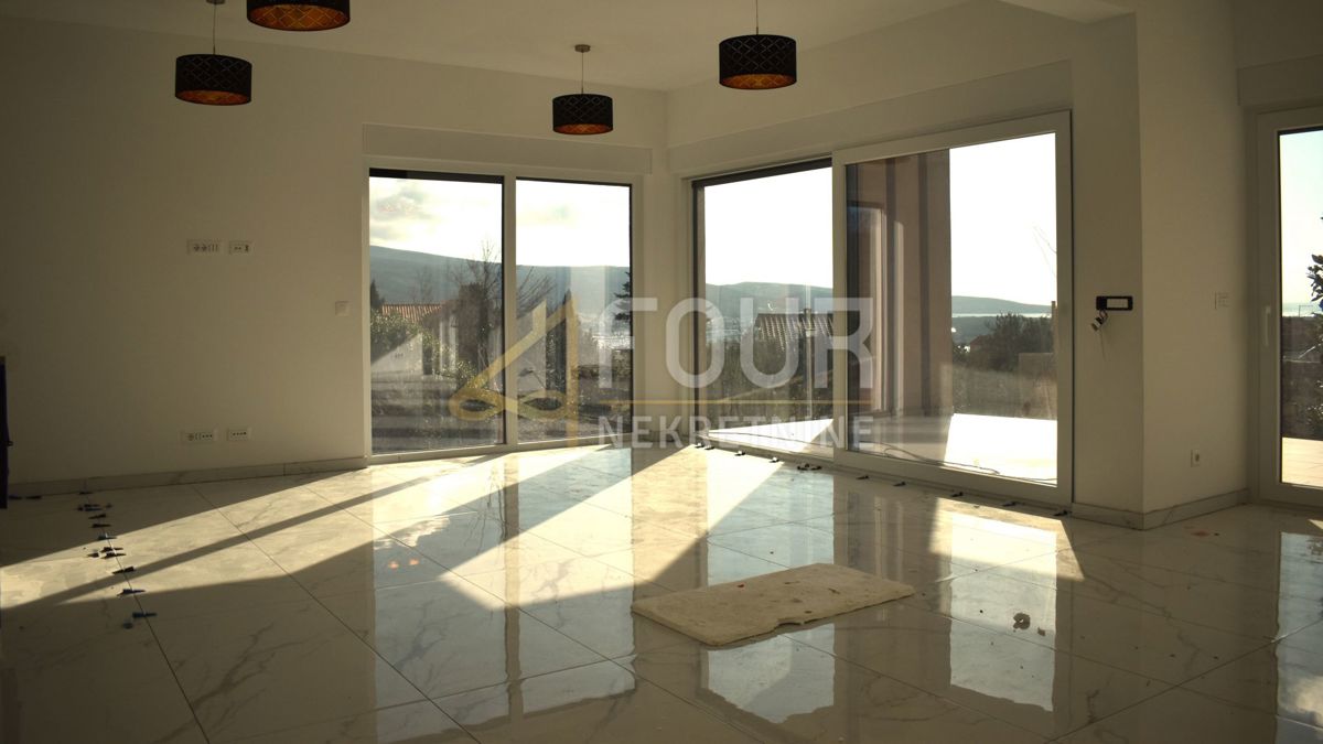 Hiša Kornić, Krk, 250m2