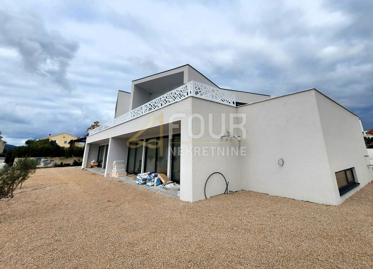 Hiša Vodice, 150m2