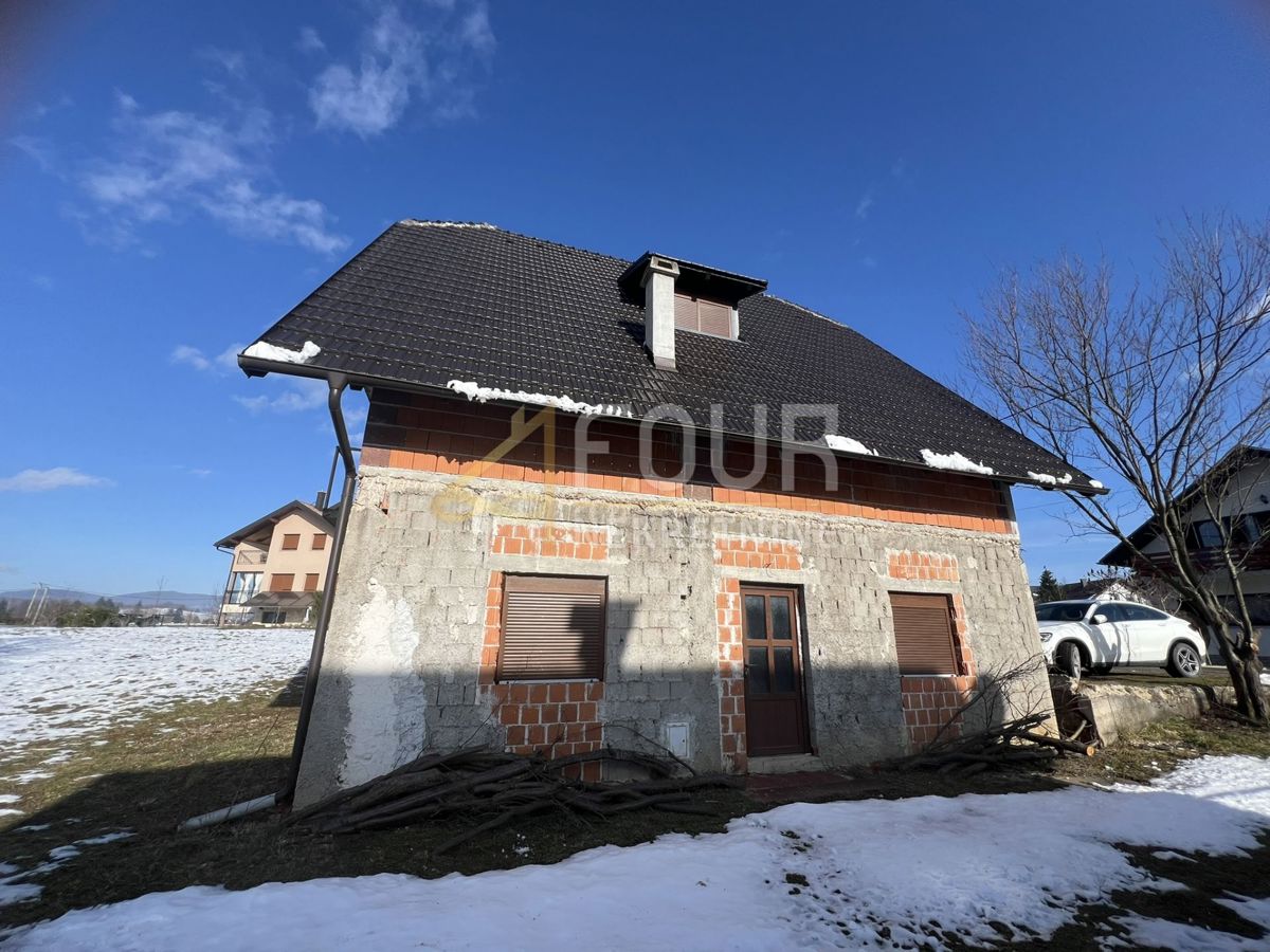 Hiša Plitvička Jezera, 220m2