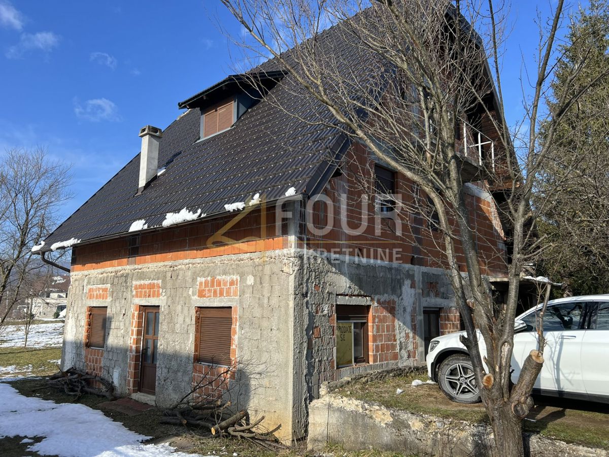 Hiša Plitvička Jezera, 220m2