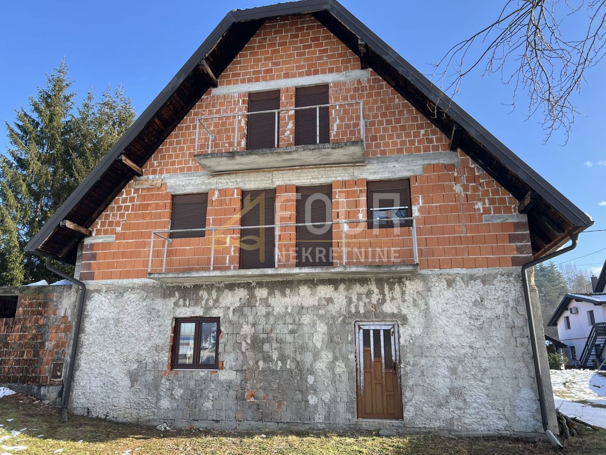 Hiša Plitvička Jezera, 220m2